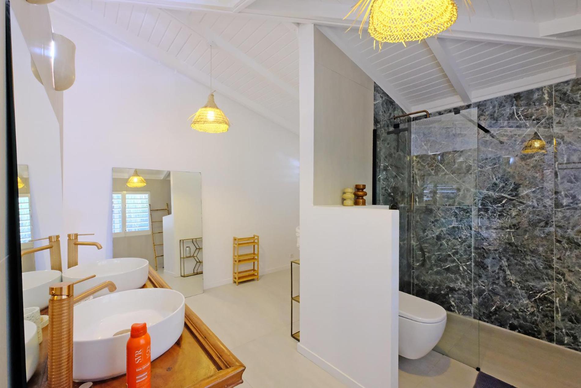 Oasis De Tranquillite, Lupio